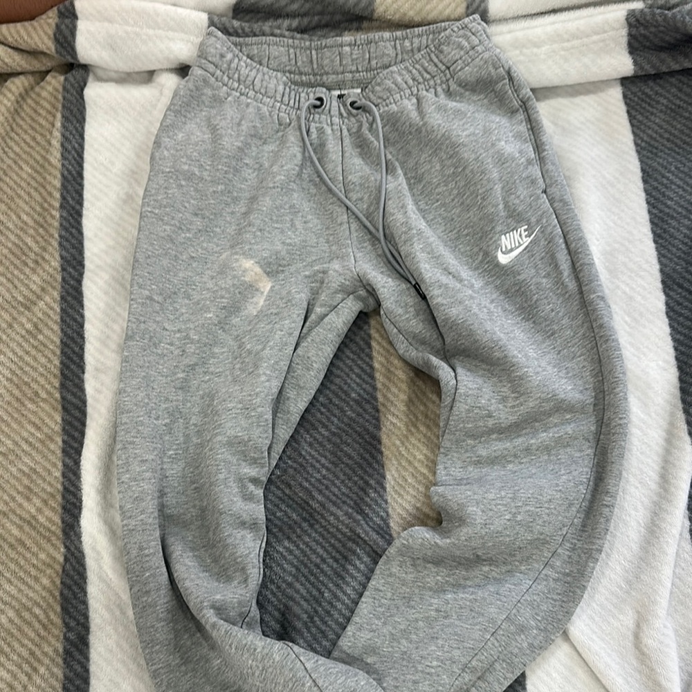 Nike Gray Joggers with Relaxed Fit and Drawstring Waist